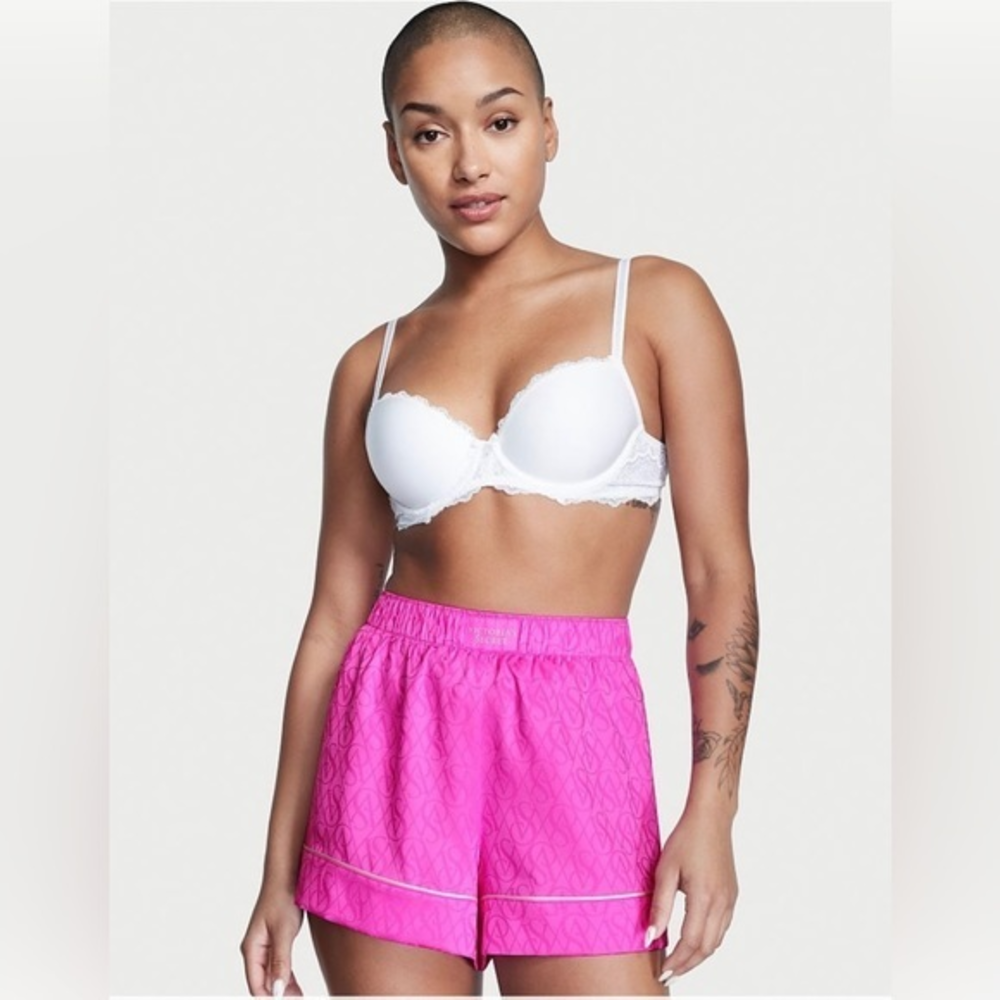 VICTORIA'S SECRET Satin Short‎